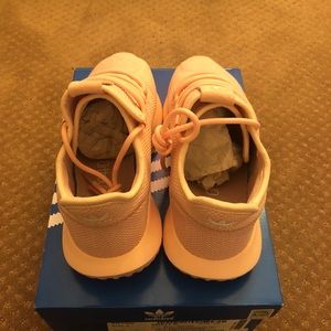 adidas Chaussure smatchcourt taille poshmark mi - snoop x gonzó adidas Chaussure snoop smatchcourt taille poshmark mi - snoop Chaussure x gonzó da6afd
